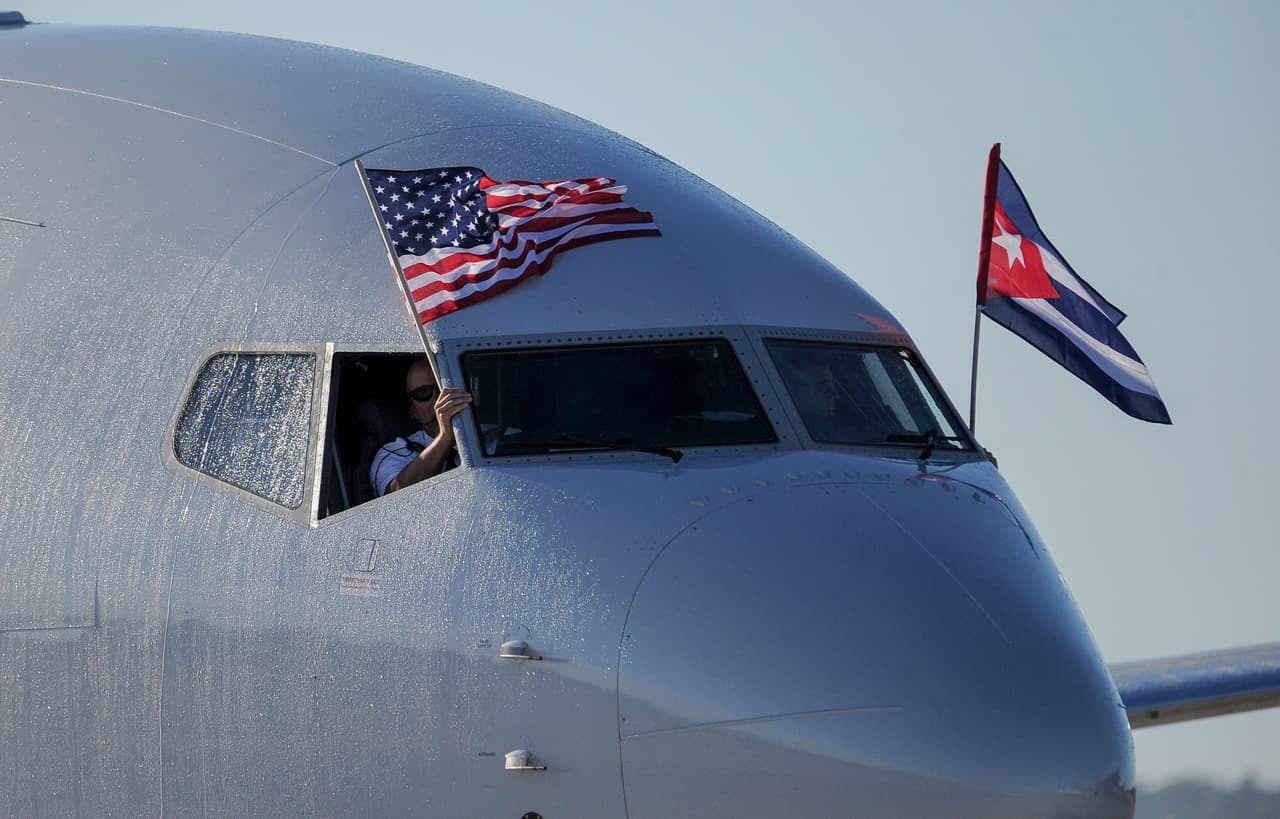Llega a La Habana el primer vuelo comercial desde Miami en 50 años