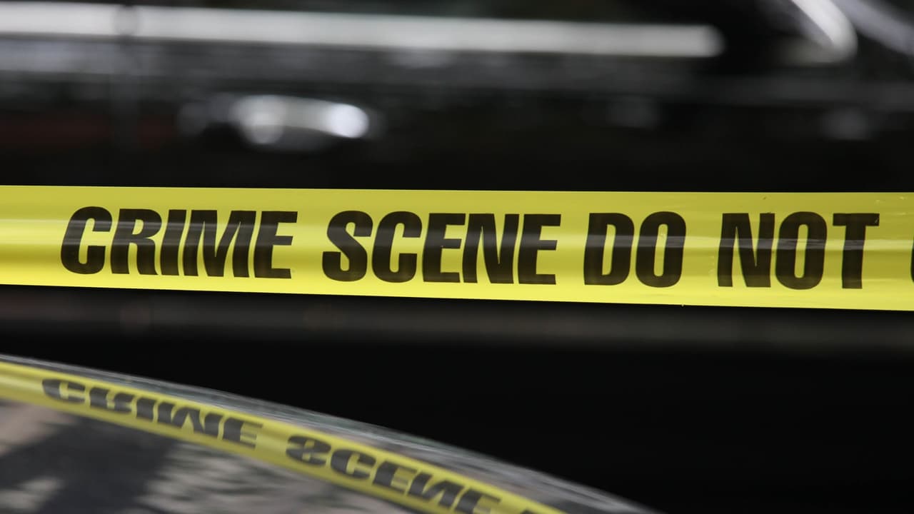 Adolescente mata de un disparo a dos amigos mientras juegan con una pistola