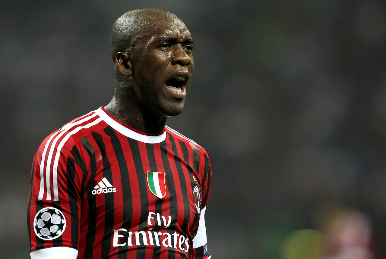 Clarence Seedorf - El crack holandés jugó 1,016 partidos como profesional en Ajax, Sampdoria, Real Madrid, Internazionale de Milán, Milan, Botafogo y la selección de su país. Inició su carrera en 1992 y la terminó en 2015.