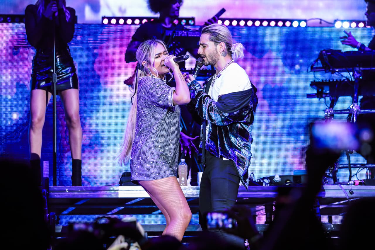 Al final, también cantó 'Créeme', su más reciente éxito junto a Karol G.