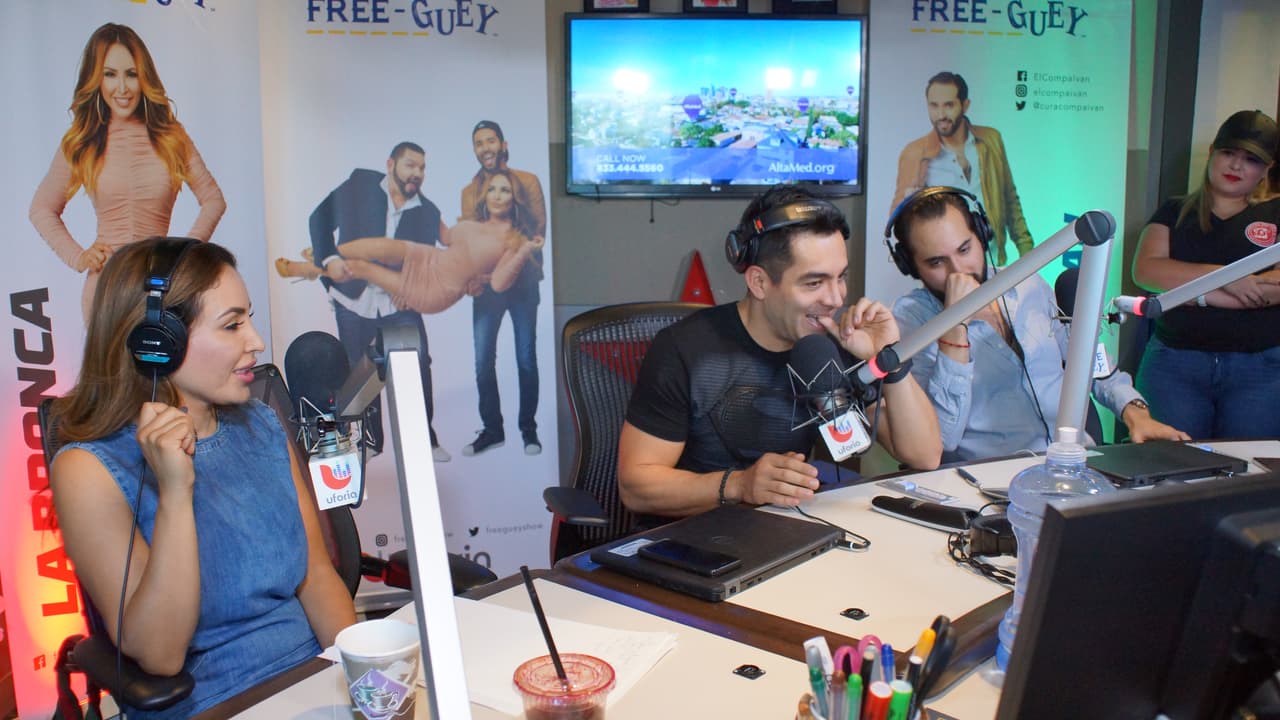 <b><a href="http://www.univision.com/temas/omar-chaparro">Omar Chaparro</a></b> se metió al 
<b><a href="http://www.univision.com/temas/el-free-guey">Free-guey show</a></b> y nos contagió con toda su alegría.