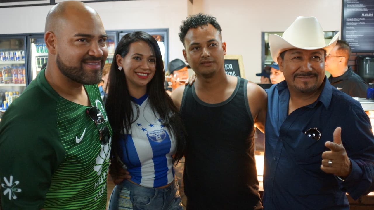 La Hondureña confía en que su selección le gane a México y en un próximo partido, y no tiene problema con seguir pagando apuestas hasta lograr que El Feo y El Pelón sean los que paguen el siguiente reto.