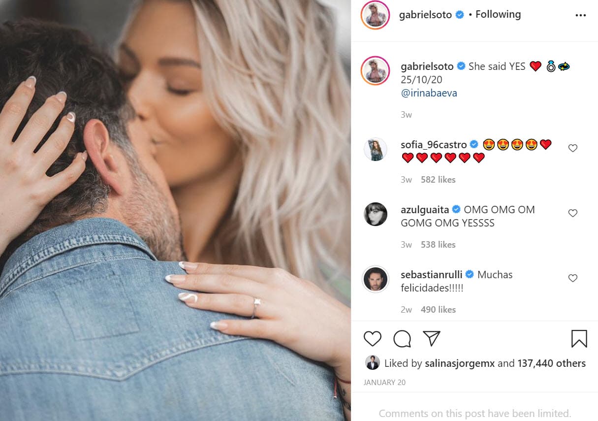 La pareja suma ya 2 años y 4 meses de noviazgo. Se conocieron en 2016 durante las grabaciones de la telenovela
<b>Vino El Amor</b>.