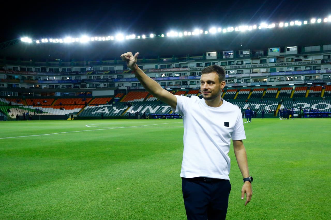 ¡Renovado! Martín Anselmi extiende contrato con Cruz Azul