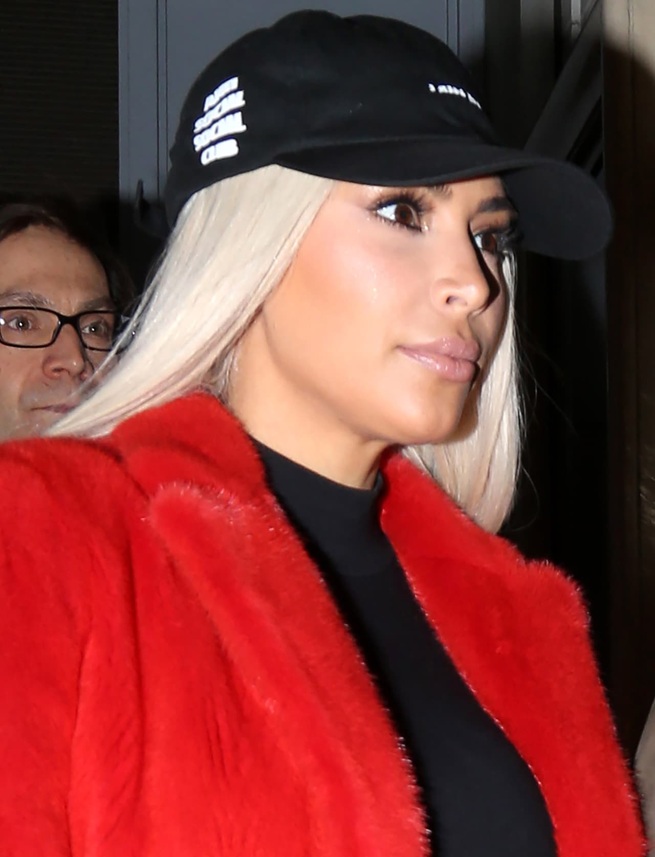 ¿Qué opinas de su cabellera casi blanca?