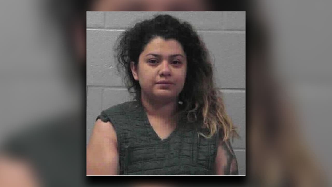 Eva Galicia Martínez, es acusada de ayudar a escapar a Megan Colone, Oscar García y Juan Antonio Vega a México. Durante su audiencia de presentación se le negó la fianza. Durante el juicio se ventiló que Martínez está vinculada con un hombre identificado como Edwin Murillo, miembro de un cártel mexicano de drogas.