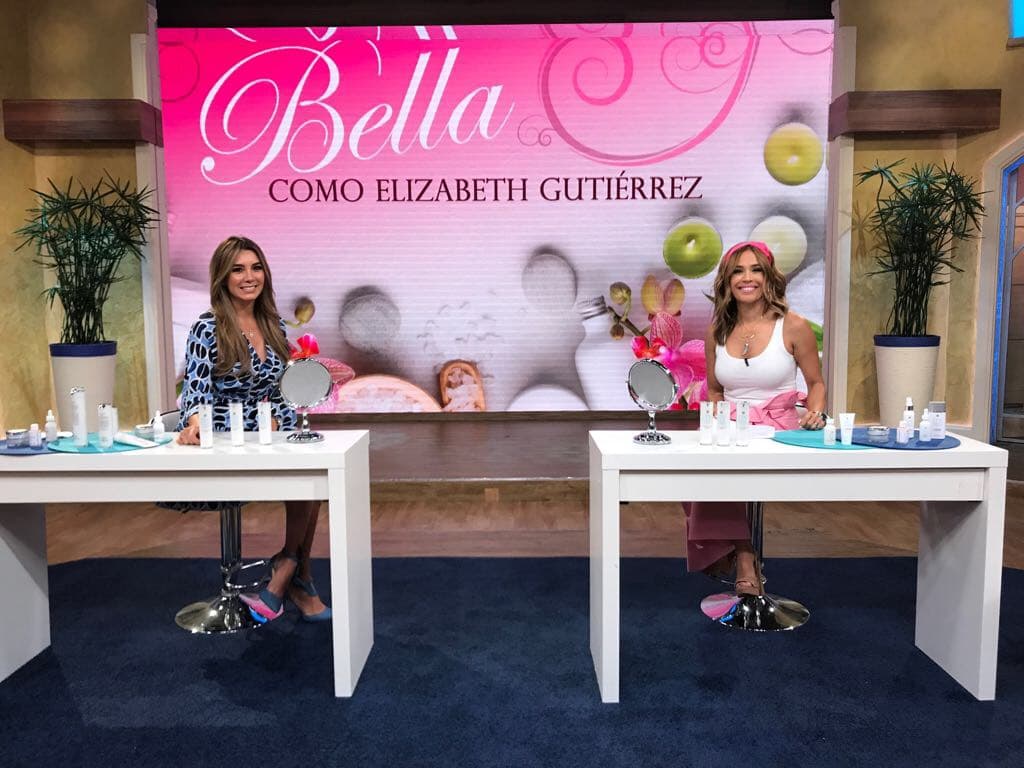 Elizabeth nos mostró la rutina que la mantiene bellísima y con un cutis radiante.