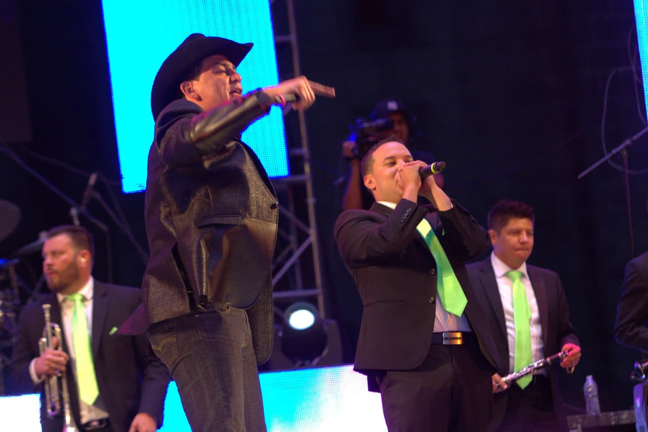 José Manuel estuvo gran parte de la celebración junto a los integrantes de La Original.