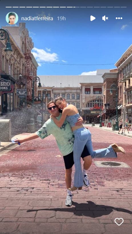 Otro de los invitados fue el fotógrafo paraguayo Abdala Oviedo, con quien Nadia mantiene una amistad.
<br>