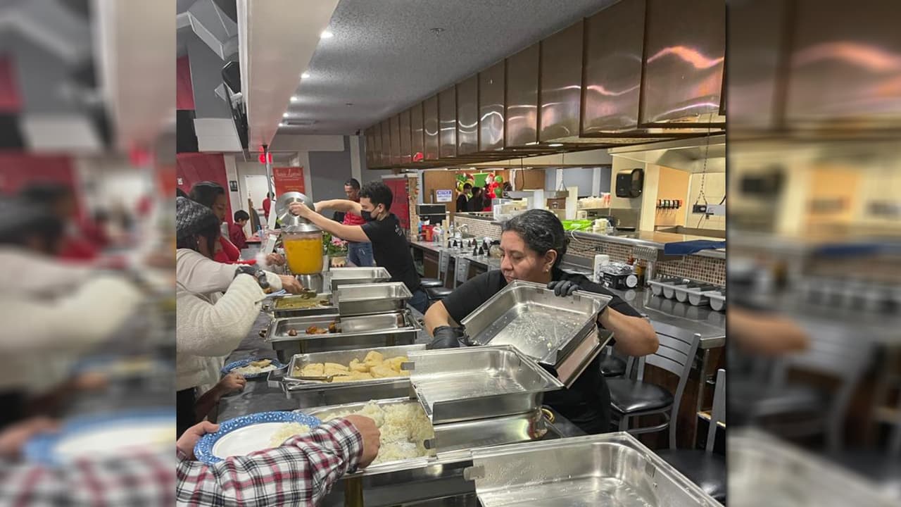 Los dos restaurantes de Ingrid le dan empleo a venezolanos, colombianos y mexicanos.