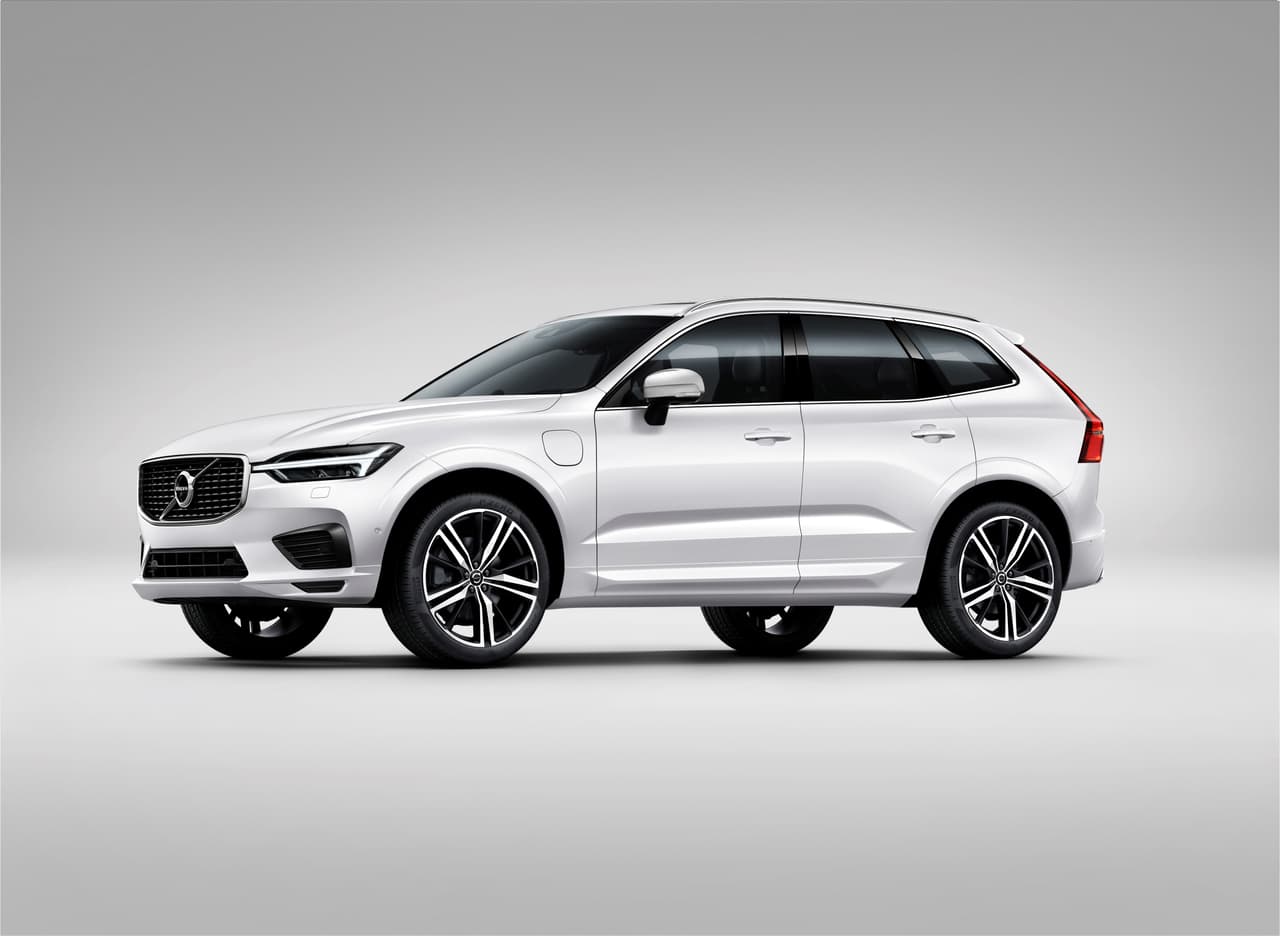 De líneas limpias y sencillas, la Volvo XC60 utiliza la aerodinámica como un instrumento más no como un fin, manteniendo así la estética que caracteriza a la marca y obteniendo una importante sensación de solides estética. Después de todo los automóviles a veces se encuentran en su camino con cosas más fuertes que el viento.