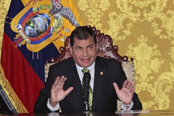 De acuerdo con la consultora Mitofsky, en la encuesta realizada en abril de 2013, el presidente de Ecuador, Rafael Correa, arrasó con la popularidad entre los mandatarios de América Latina con un nivel de aprobación de 90%.