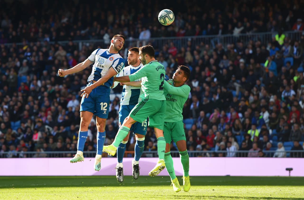 Varane (37’) abrió el marcador y Benzema (79’) marcó el segundo de los de Zidane.