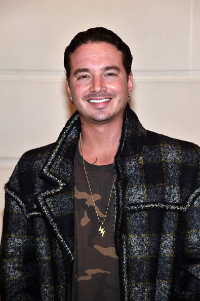 En el número 6 se posiciona el reggaetonero
<b> J Balvin.</b>