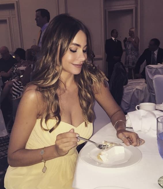 Aunque si el pastel es para ella sola todo está mucho mejor.