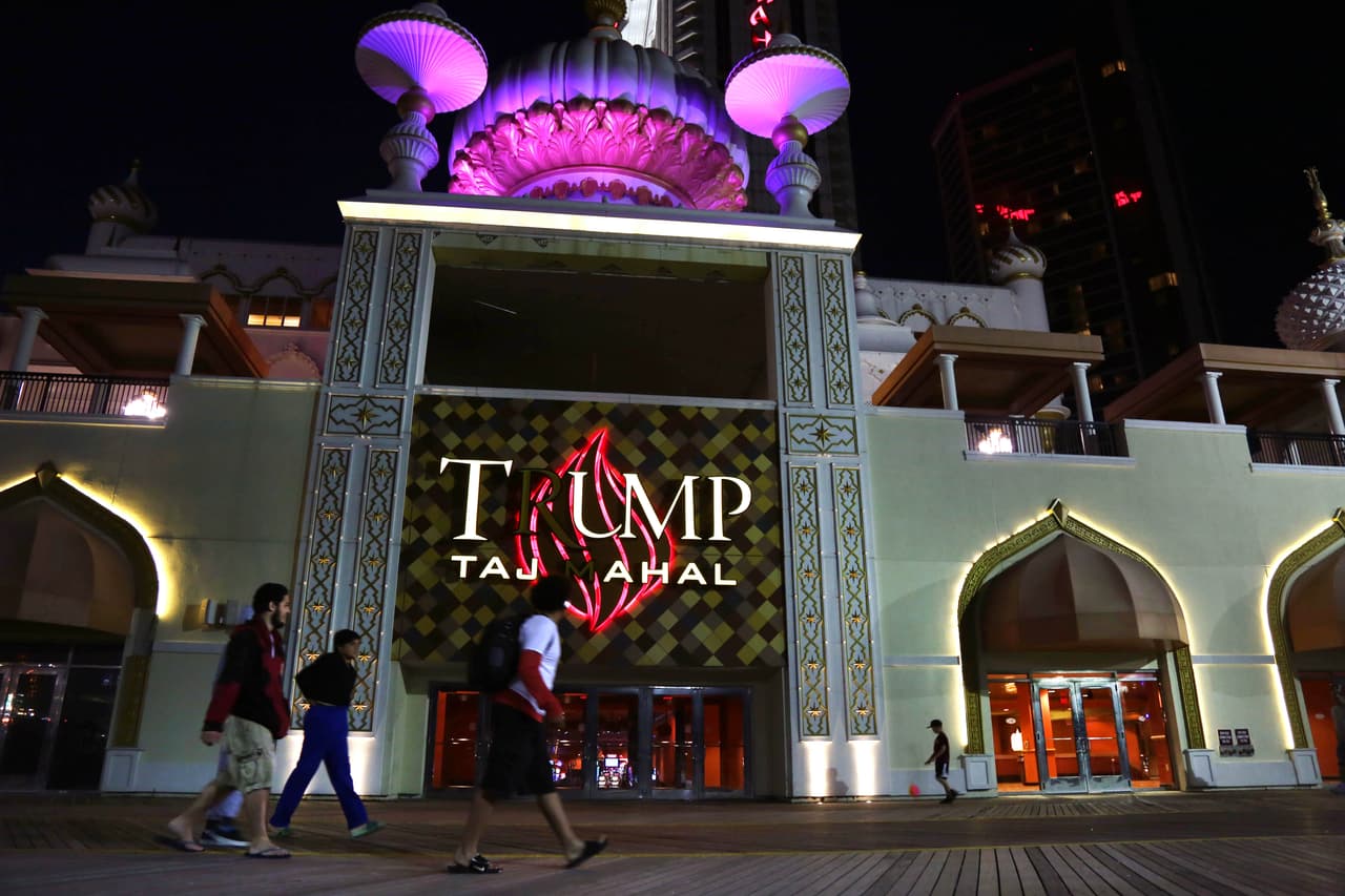 El Fin de Semana de la Remembranza, o Memorial Weekend, trajo cientos de turistas a Atlantic City, muchos de estos al Trump Taj Mahal, 26 de mayo, 2016.
