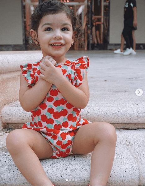 Johnny Lozada ya es abuelo de 
<b><a href="https://www.univision.com/entretenimiento/con-el-apoyo-de-su-unica-nieta-johnny-lozada-anuncia-un-cambio-en-su-familia" target="_blank">la pequeña Amaia Rose,</a></b> de dos años.