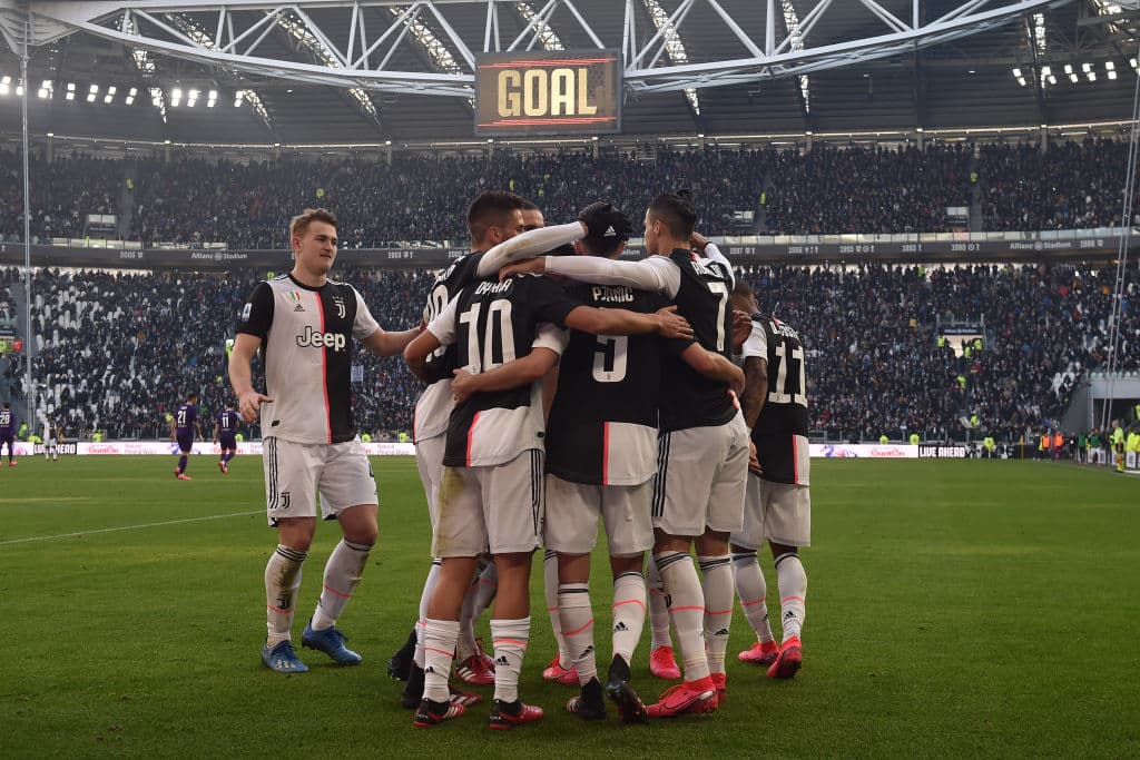 La Juventus venció 3-0 a la Fiorentina y sigue como líder de la Serie A.