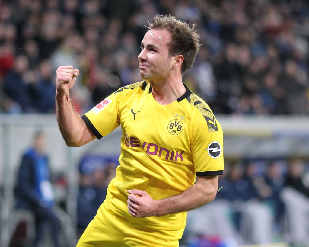 1. Mario Götze, 27 años, delantero del Borussia Dortmund. Cuesta 18 millones de euros. El talentoso atacante alemán la rompía a principios de la década, luego se fue al Bayern y la estrella se apagó.