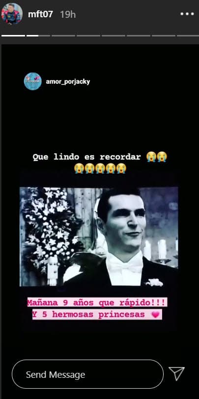 Por su parte, el piloto de autos compartió las muestras de cariño que sus seguidores le han enviado para mostrar su 
<b>felicidad por otro año de matrimonio.</b>
<br>