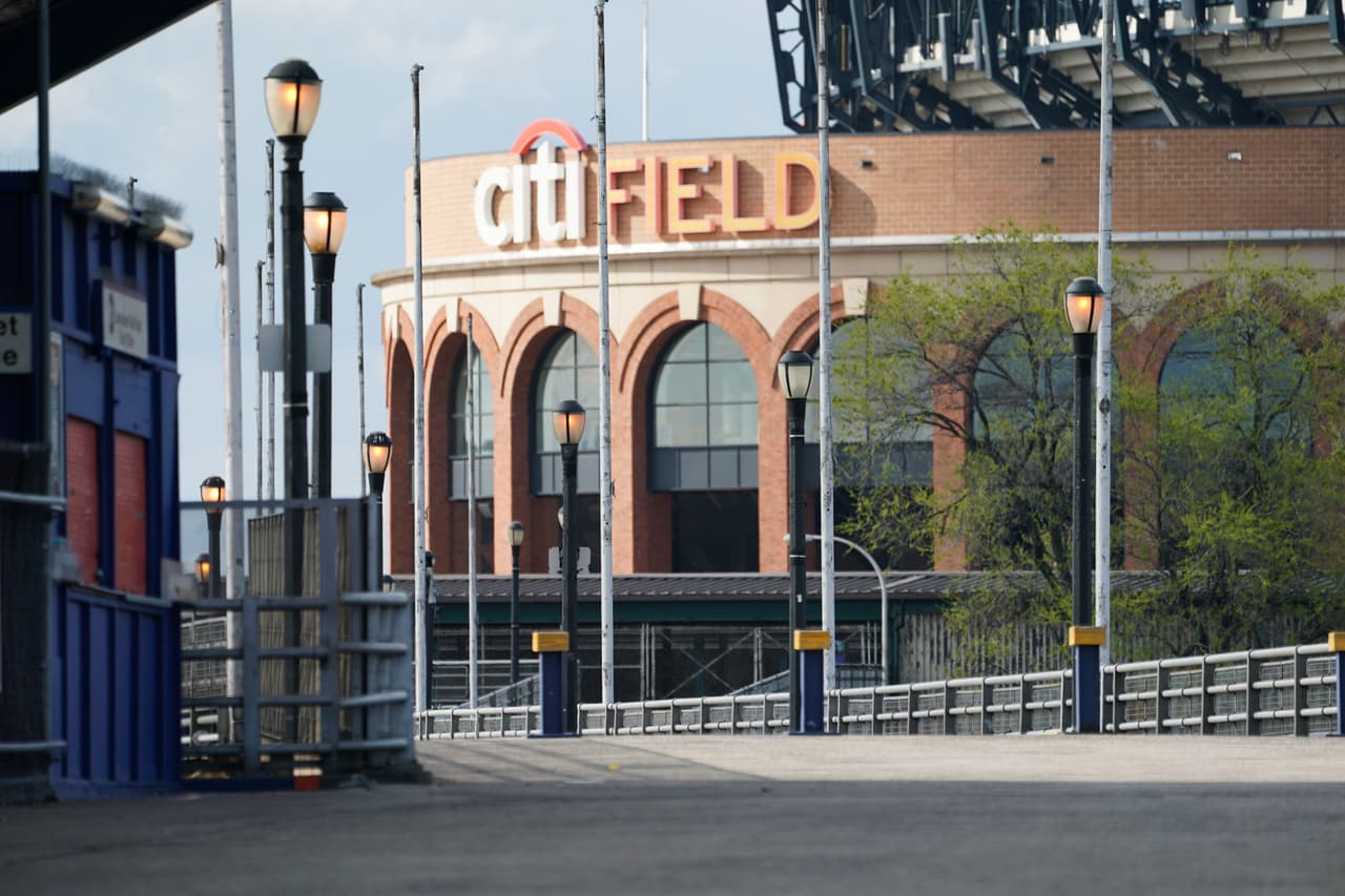 El alcalde Bill de Blasio anunció el lunes que el sitio estará destinado específicamente a los taxistas, a los trabajadores de restaurantes y a los residentes de Queens que sean elegibles.