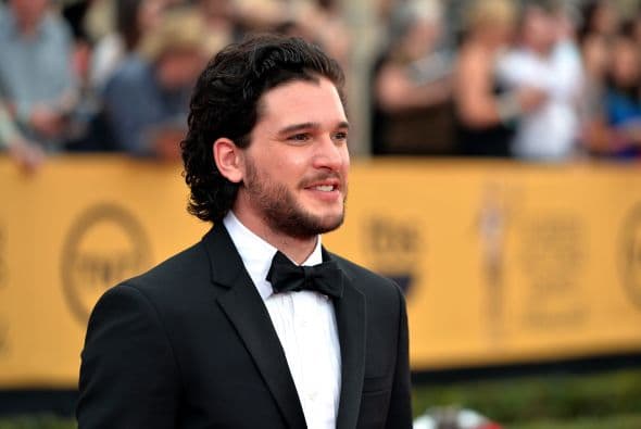 En la foto, Kit Harington, actor de 'Game of Thrones', quien junto a Rami Malek, por 'Mr. Robot'; Tobias Menzes, por 'The Crown'; Brian Cox, por 'Succession' y Billy Porter, por 'Pose', compiten por el premio al Mejor actor dramático de una serie.