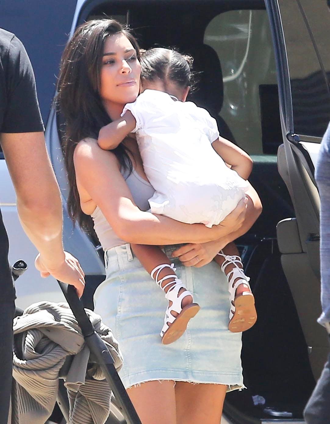 Uff! Esa nena ya pesa.