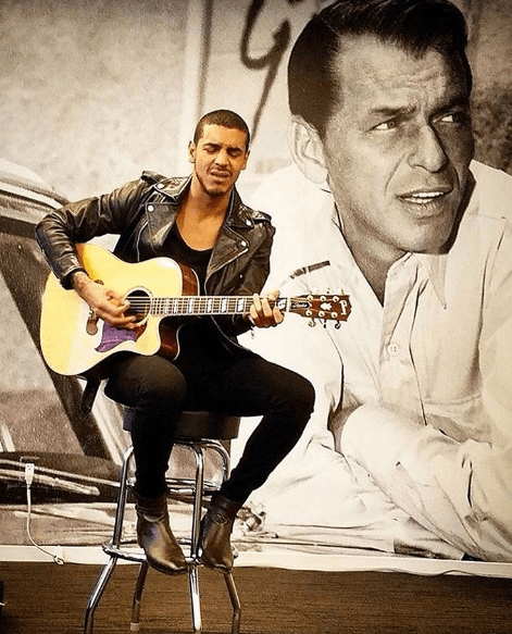 El trabajo no termina con este incansable colombiano que además se presentó en un íntimo showcase: "El éxito no es la clave de la felicidad, hacer lo que nos gusta y nos hace felices es la mejor forma de encontrar el éxito 
<a href="https://www.instagram.com/gibsonespanol/">@gibsonespanol </a> 
<a href="https://www.instagram.com/explore/tags/newyorknewyork/">#NewYorkNewYork".</a>