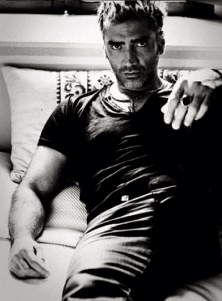 El Potrillo de México ha llevado su Confidencias World Tour a más de 15 países, conquistando más de 500,000 espectadores.