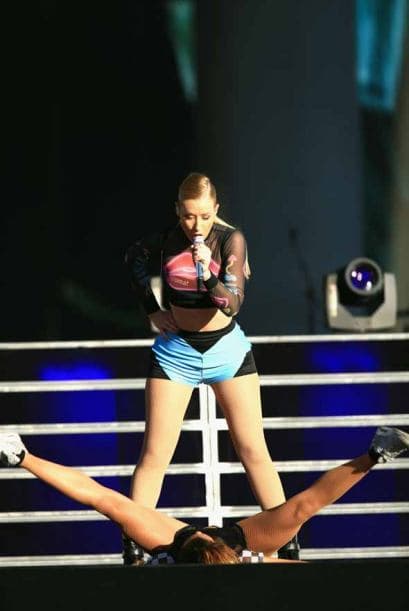 La estrella sexy del Hip Hop dejó a más de uno babeado a propósito de su sugerente coreografía durante su presentación en el cierre del festival de verano en LA #MadeInAmerica. ¿Quieres ver más fotos? más fotos aquí