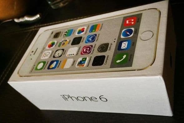 El empaque sigue con la misma filosofía de diseño que ha tenido la marca con su teléfono desde el principio. (Foto:Techradar.com)