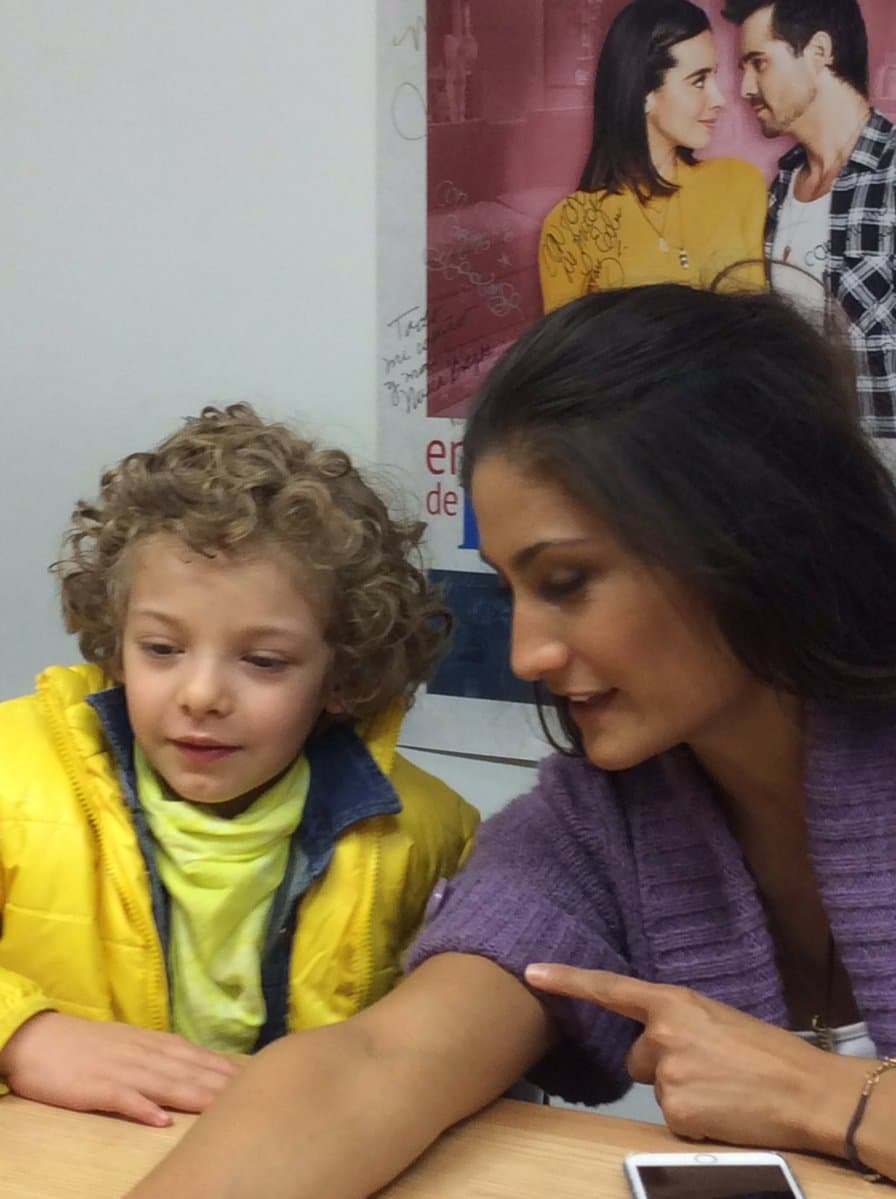 Muy pronto lo podremos ver en 
<b><a href="http://www.univision.com/">Univision</a></b> en la telenovela 
<b><a href="http://www.univision.com/programas/novelas/enamorandome-de-ramon-llega-a-tus-pantallas-por-univision-video">'Enamorándome de Ramón'</a></b>.