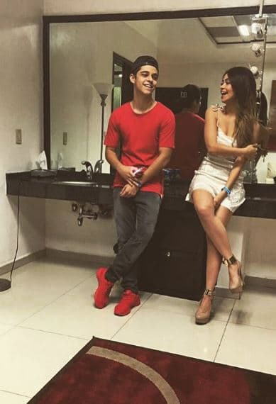 Las giras comenzaron a salir de a poco, y ya se ha ido posicionando en el mundo musical, que como todos sabemos, no es fácil.