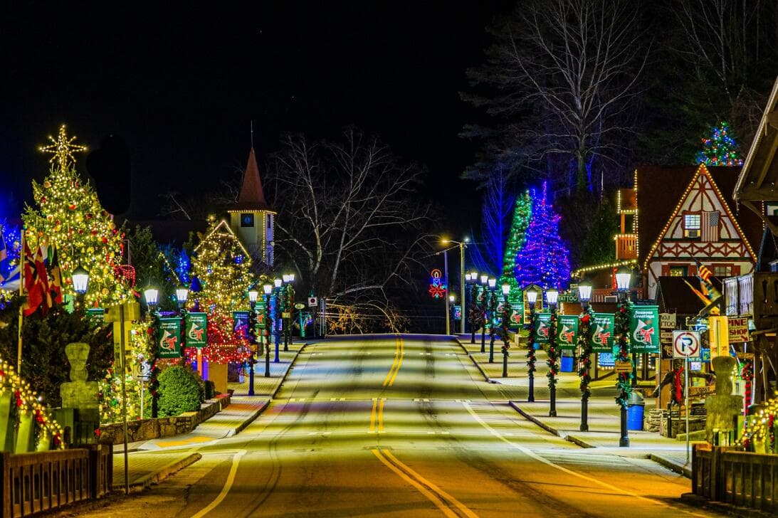 Encuentra más destinos e información local, 
<a href="https://www.univision.com/local/atlanta-wuvg/localisimo"><b>aquí</b></a>.