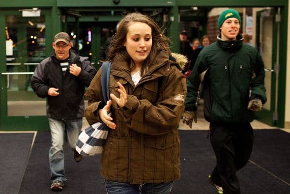 Como cada Viernes Negro las tiendas se llenaron de miles de personas con una sola intención: comprar a los mejores precios. Sin embargo, no todo fue color de rosa para los compradores ya que también hubo algunos accidentes violentos.