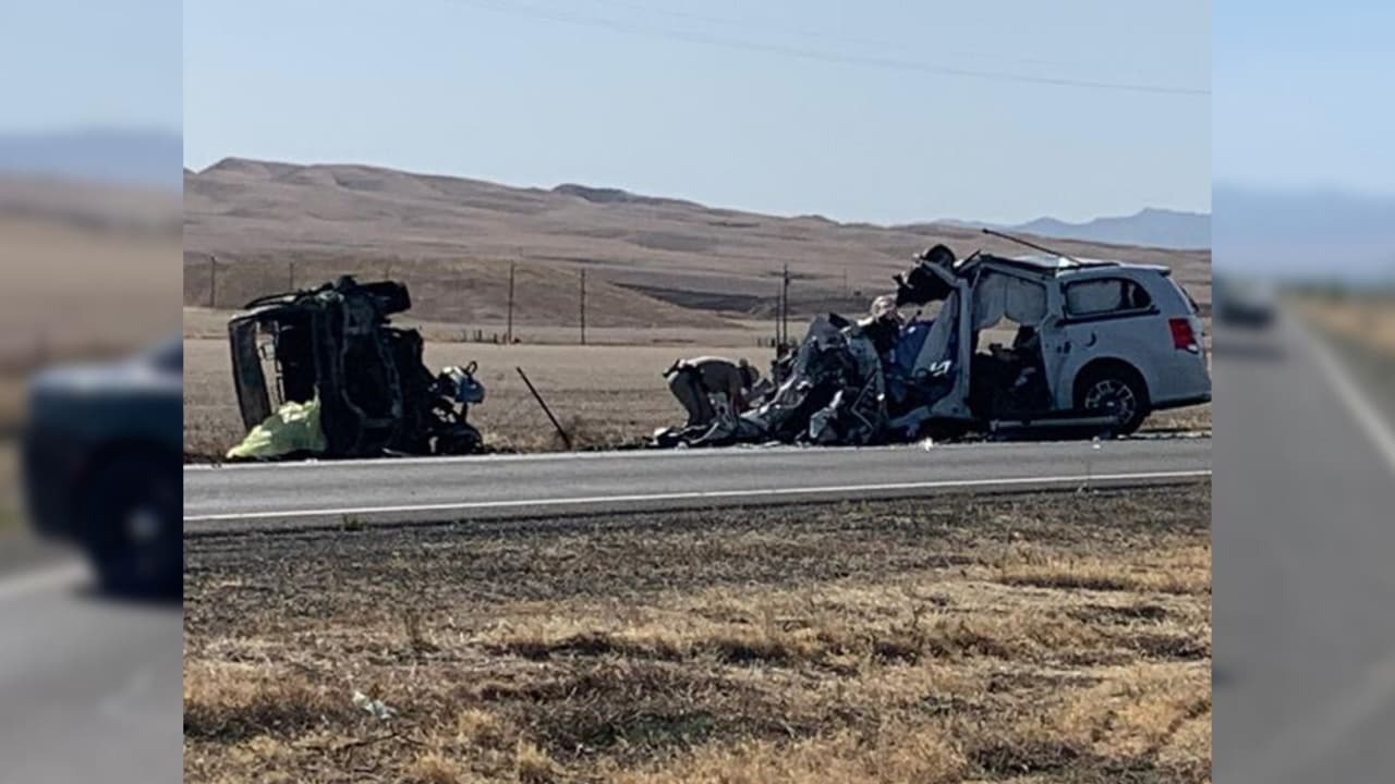 Una madre y su hija son identificadas como víctimas del choque frontal en Fresno