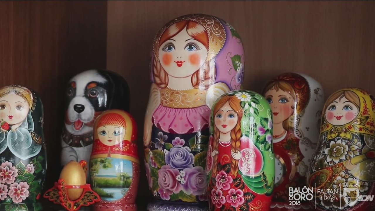 Cristina Romero conoció cómo se elaboran las matrioshkas, las artesanías más populares de Rusia