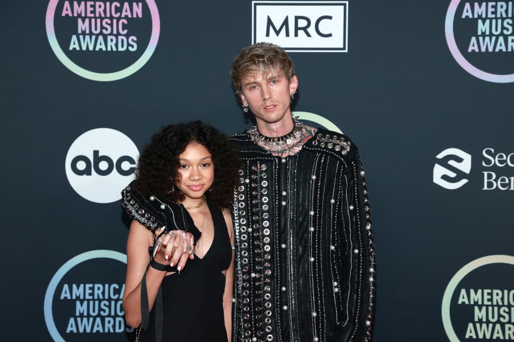 LOS ANGELES, CALIFORNIA - NOVEMBER 21: (L-R) Casie Colson Baker and Machine Gun Kelly attend the 2021 American Music Awards at Microsoft Theater on November 21, 2021 in Los Angeles, California. (Photo by Matt Winkelmeyer/Getty Images for MRC )