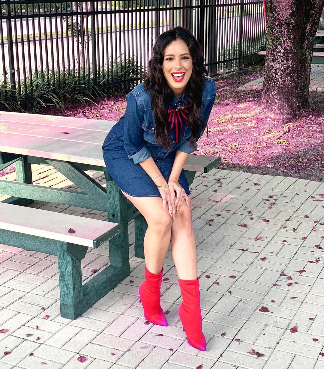 Por actitud no paramos, y así lo muestra la alegría de nuestra bella Aleyda Ortiz.