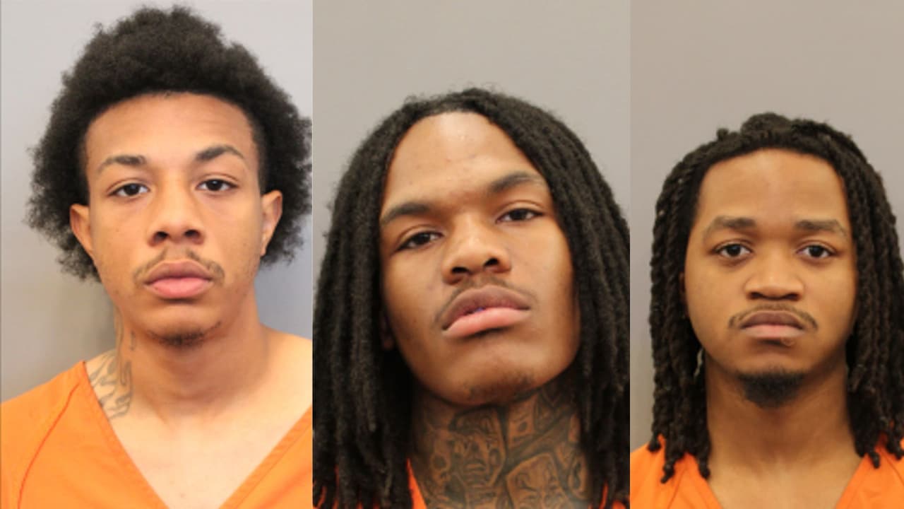 Arrestan a tres jóvenes de 19 años acusados de asesinar a un hombre durante intento de robo en Texas