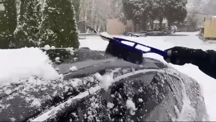 Las estimaciones totales de nieve se redujeron ya que las temperaturas en el sur de Jersey y en la costa de Jersey podrían elevarse por encima del punto de congelación durante la duración esperada de la tormenta, que se suponía que comenzaría alrededor de las 4 a.m. y duraría hasta las 9 p.m. el domingo.