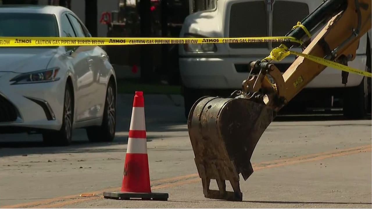 Dos personas heridas, una en estado crítico, tras la explosión de una tubería de gas en Dallas