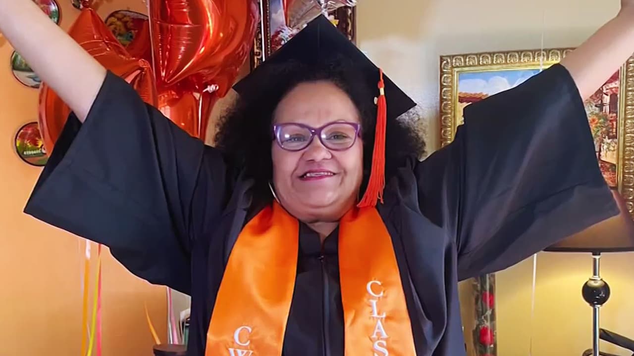 A los 57 años, 
<a href="https://www.univision.com/shows/despierta-america/boquita-se-graduo-de-la-universidad-a-los-57-anos-superando-duros-momentos-como-el-intento-de-suicidio-de-su-hijo-video">Boquita se graduó de la universidad</a>, y la alegría de su logro la compartimos todos.