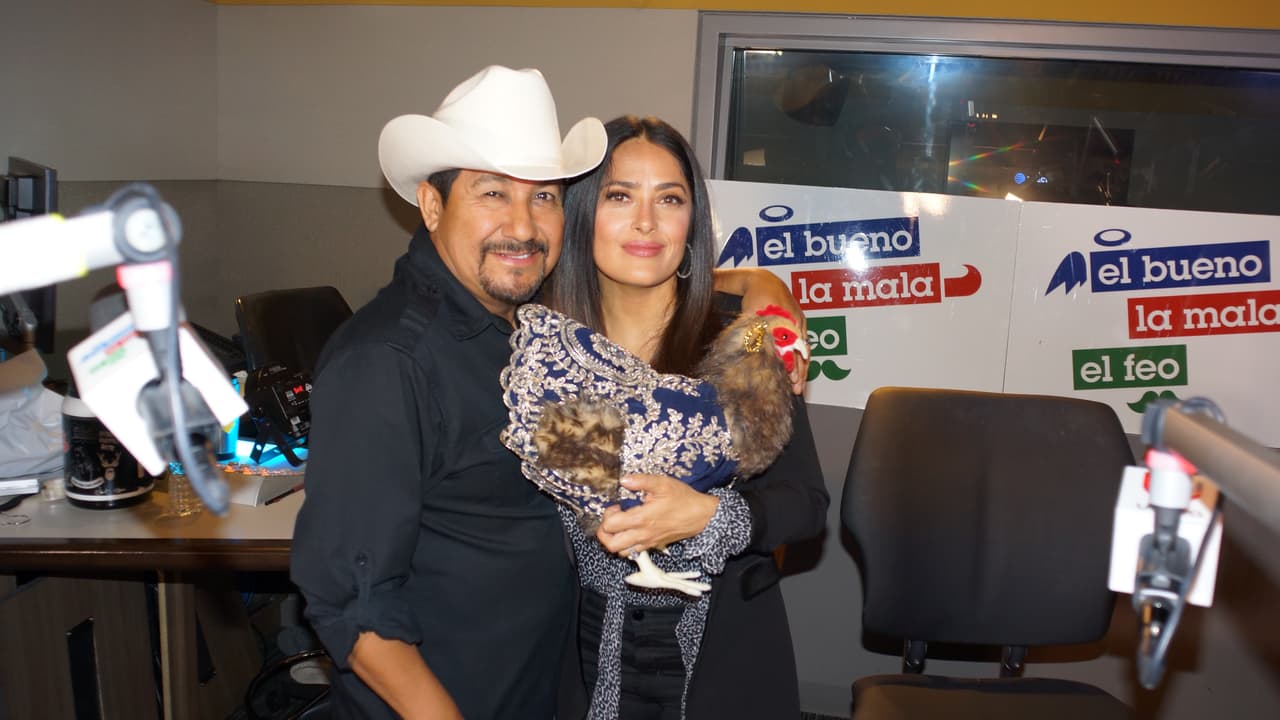 Así fue la divertida entrevista de 'El Bueno, La Mala y El Feo' con Salma Hayek.