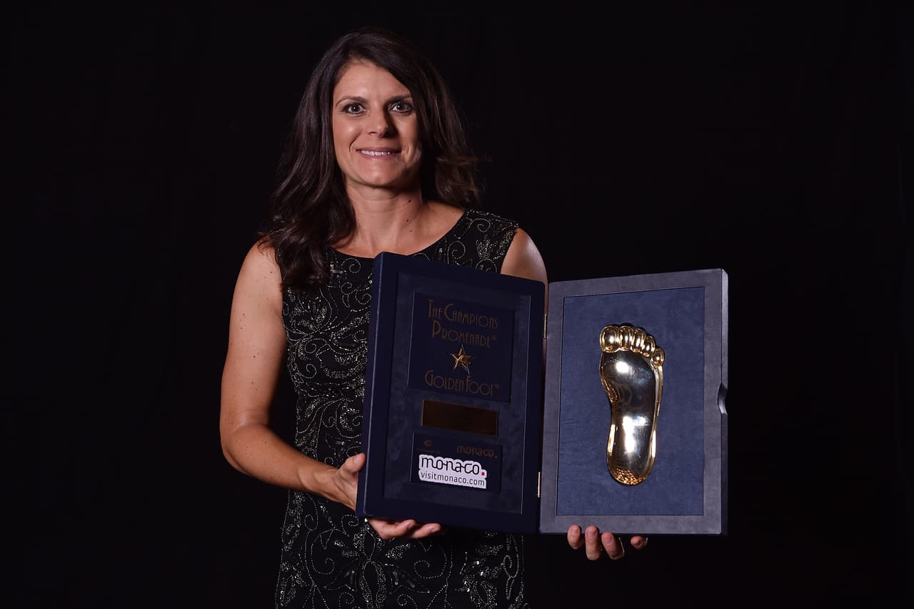 Mia Hamm, que incluso recibió el galardón Golden Foot de Fifa, es una leyenda viva del fútbol, una precursora que escribió historia en el deporte.