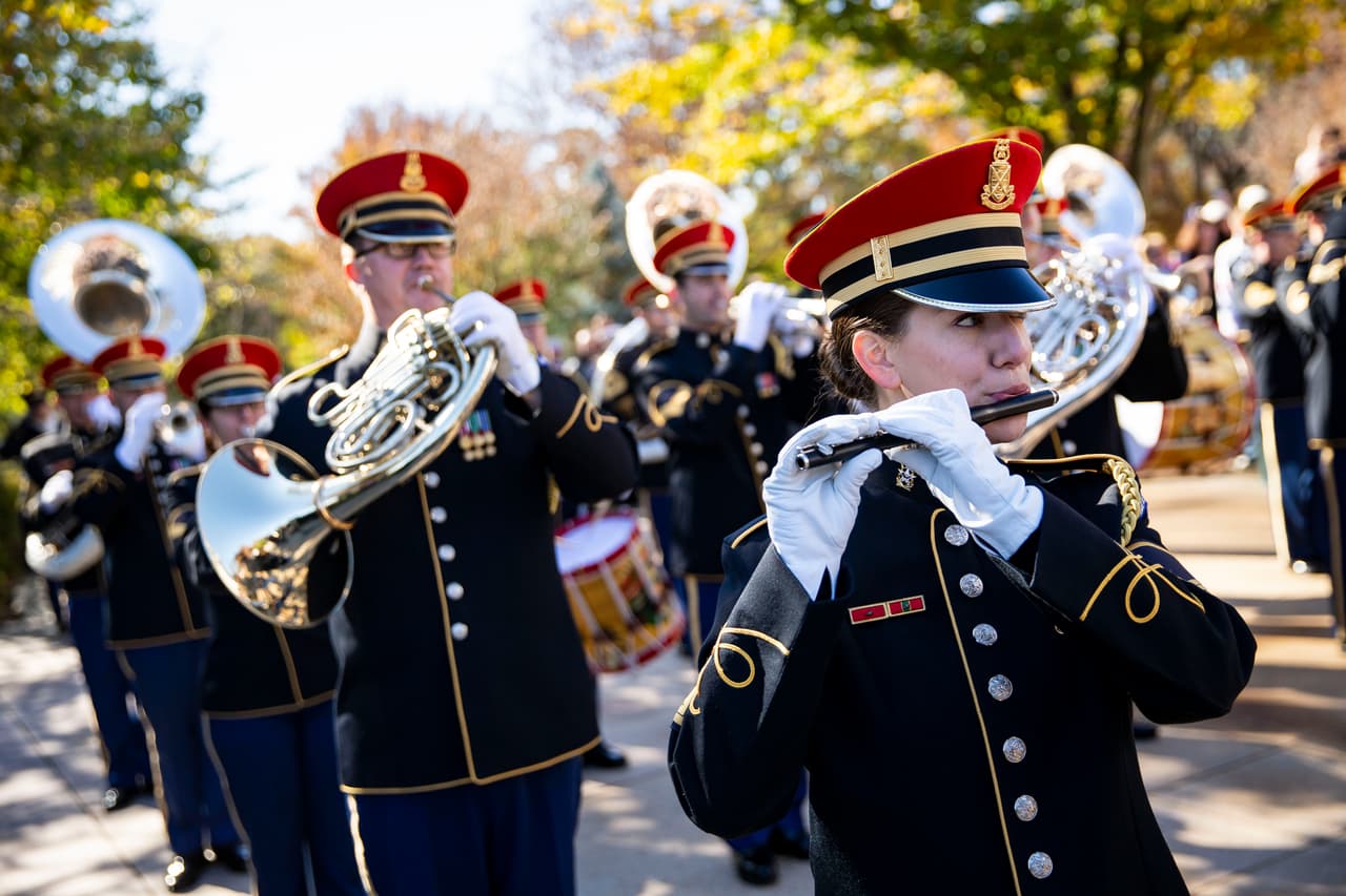 No habrá clases para estudiantes de CPS el Día de los Veteranos