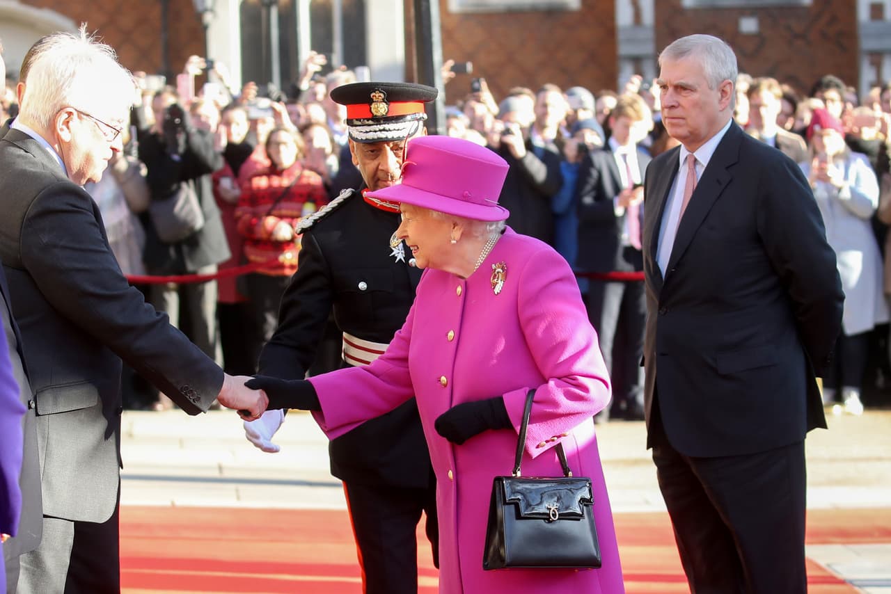 El duque reconoció que por este comportamiento: "Pataleaba a diario porque no fue representativa de un miembro de la familia real".
<br>