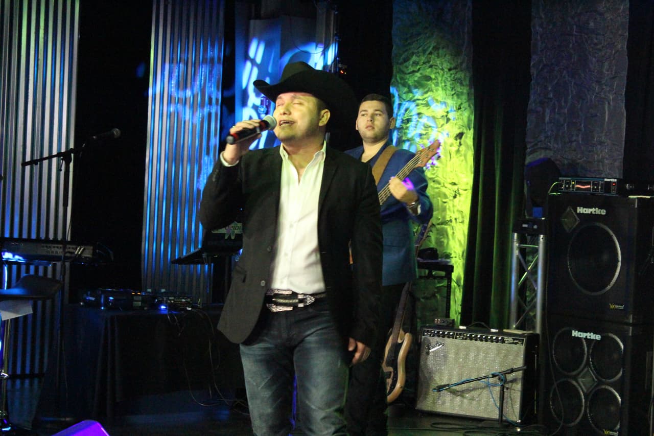 Nuevos talentos y agrupaciones se presentaron en el Uforia Music Showcase.