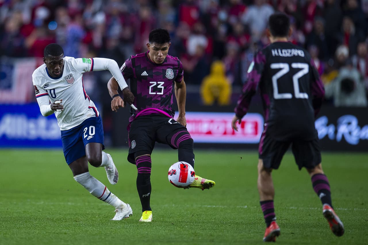 Christian Pulisic y Weston McKennie son los encargados de robarle el liderto tras vencer 2-0 al conjunto Azteca.