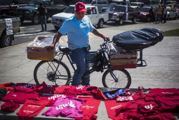 El TSE instaló 10,446 urnas en 1,593 centros de votación en todo el país, donde se han desplegado más de 5,000 observadores nacionales e internacionales.